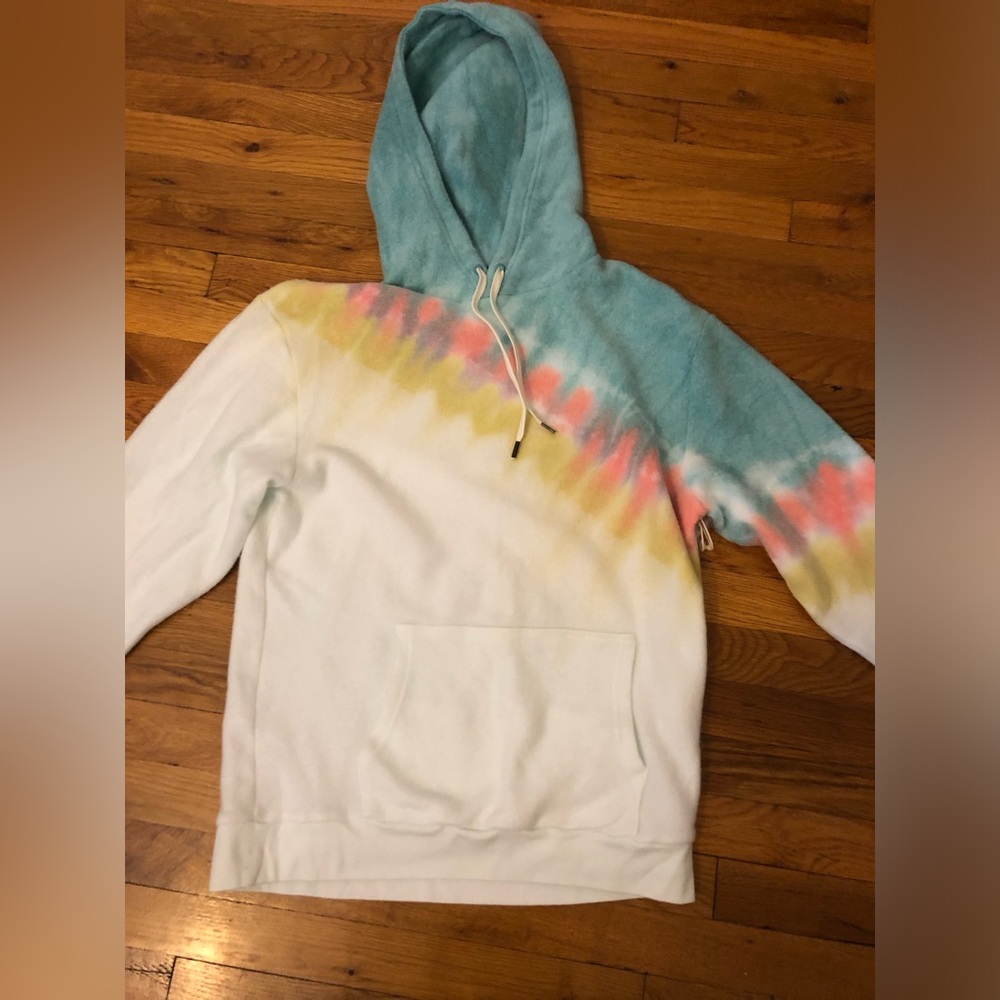 Limited Edition Kristin Cavallari x Feat Blanket Hoodie in Tie Dye RetroStripe - Picture 11 of 17